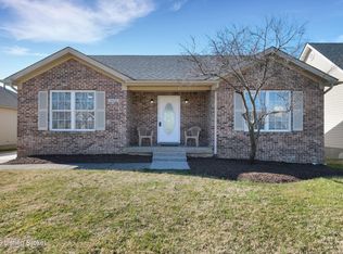 9320 Longhorn Ct, Fairdale, KY 40118