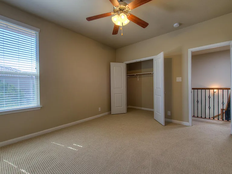 405 S Meadowlark St #B — Photo 30