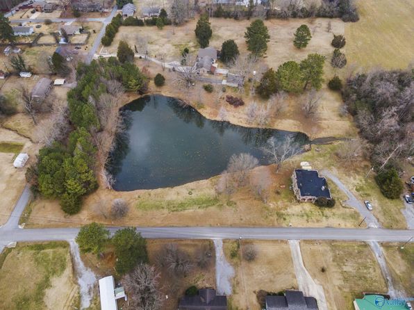 2032 Peach Orchard Rd NW, Hartselle, AL 35640