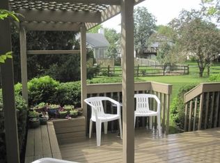 3718 Mountshannon Rd, Columbus, OH 43221