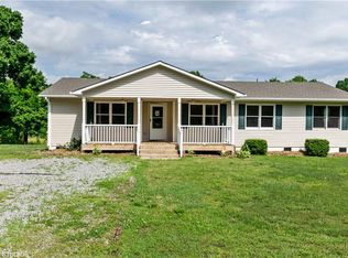 1454 Lincoln St, Eden, NC 27288