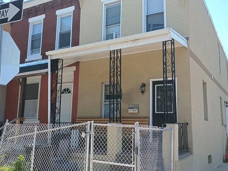 Ludlow St 5578 — Photo 3