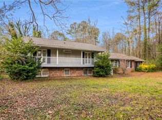 635 Londonberry Rd, Sandy Springs, GA 30327