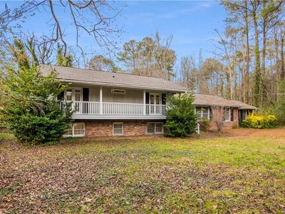 635 Londonberry Rd, Sandy Springs, GA, 30327