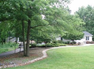 15 Fresh Ponds Rd, Monroe Township, NJ 08831