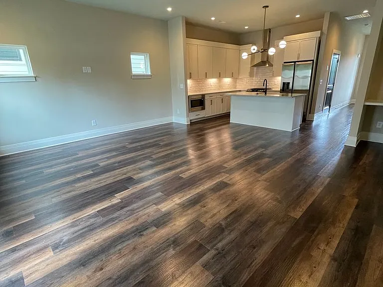 1086 Noble Loop #11 — Photo 4