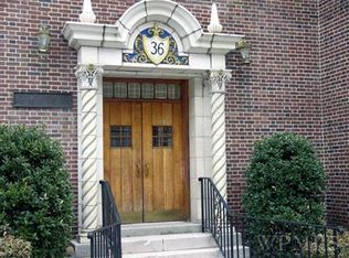 36 Pondfield Rd W APT 1B, Bronxville, NY 10708