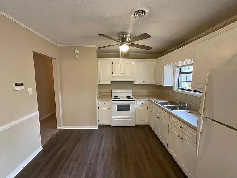2338 Helsinki Dr — Photo 18