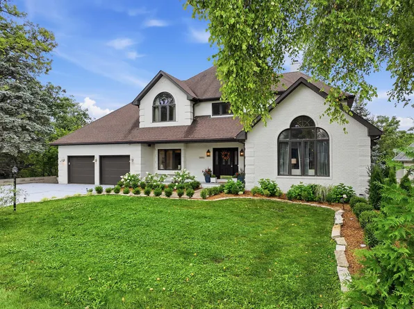 452 Scarborough Rd, Valparaiso, IN 46385