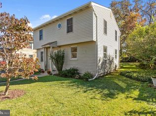6811 Farragut Ave, Falls Church, VA 22042