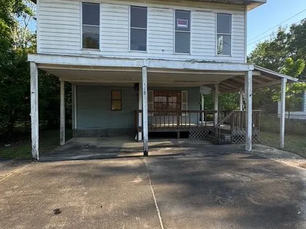 118 E Campbell Ave, Geneva, AL 36340