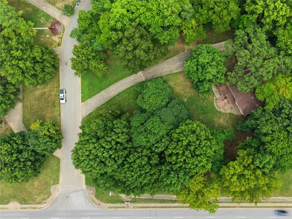 E Inwood Ln #3, Fayetteville, AR 72701