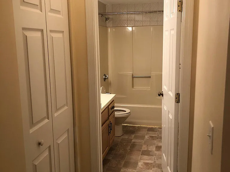 142 Van Zandt Ave #103 — Photo 9
