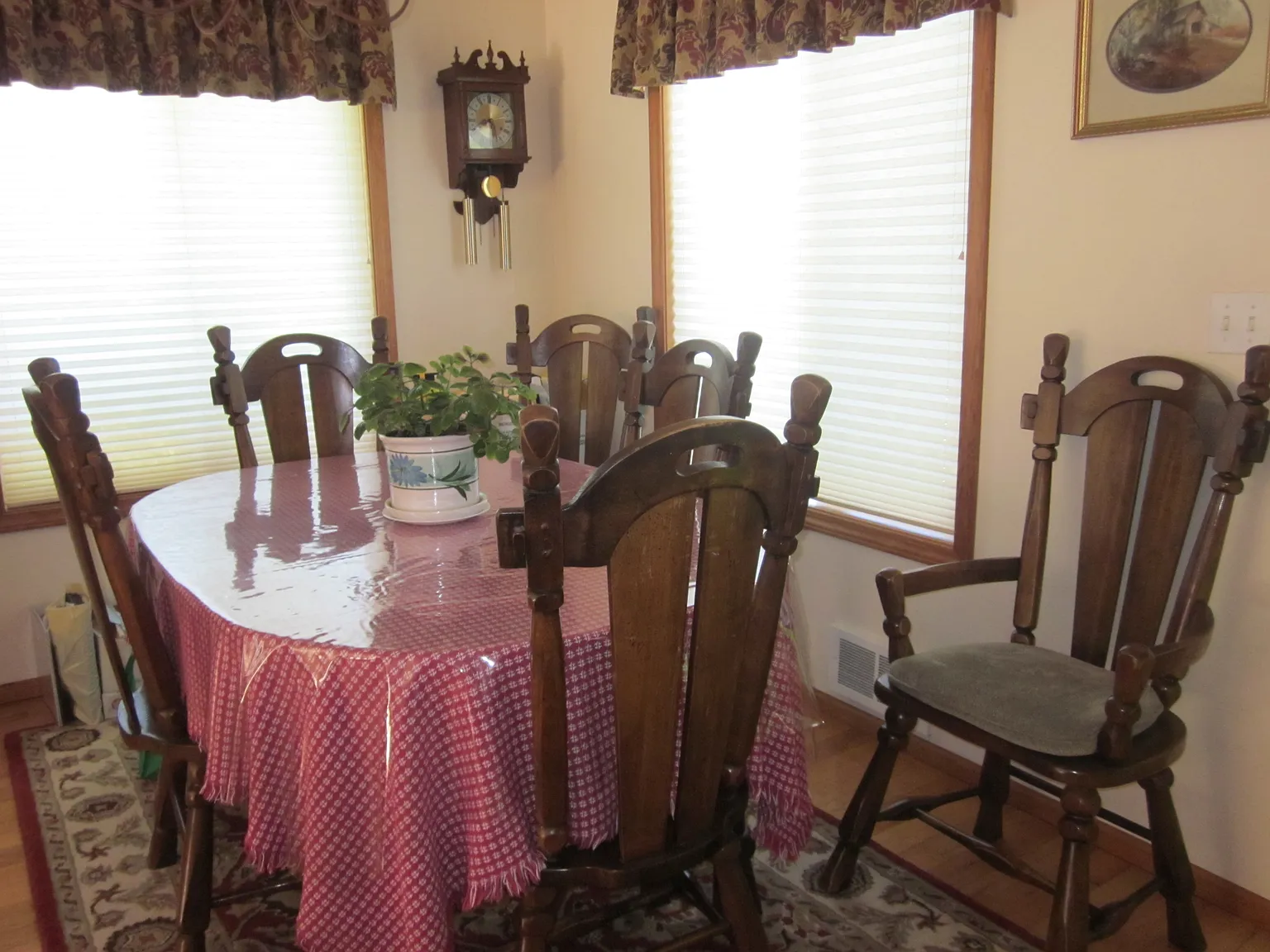 5590 Huckleberry Ln photo 1