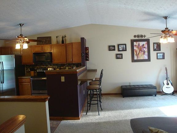 5th image of 6023 Carnation Dr