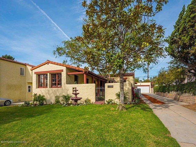 1359 Sonora Ave Glendale CA-large-002-7-