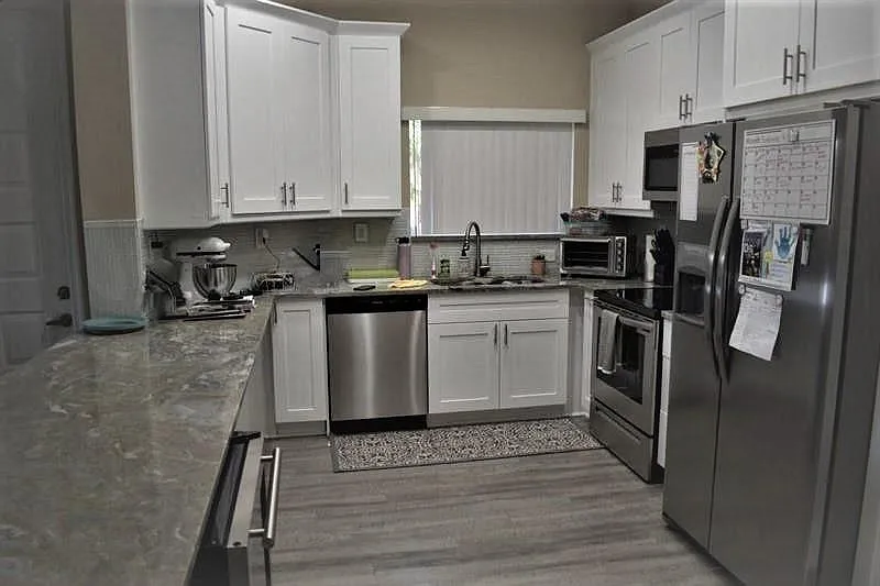 3 bed, 1528 sqft, $3,950 — Photo 2