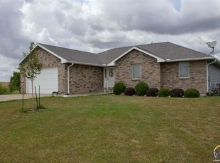 12784 Prairie Dr, Holton, KS 66436