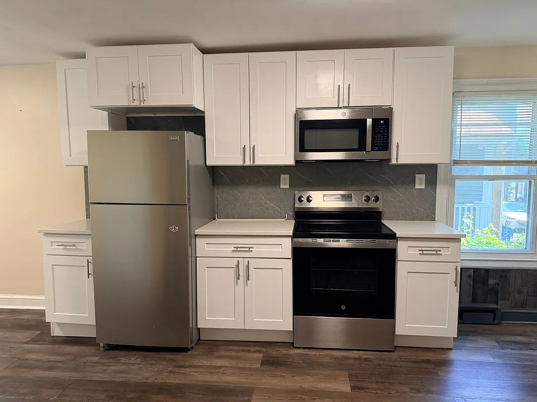 2 bed, 3.0 bath, 2054 sqft, $1,800 — Photo 4