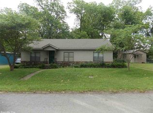 104 E Georgia St, Beebe, AR 72012