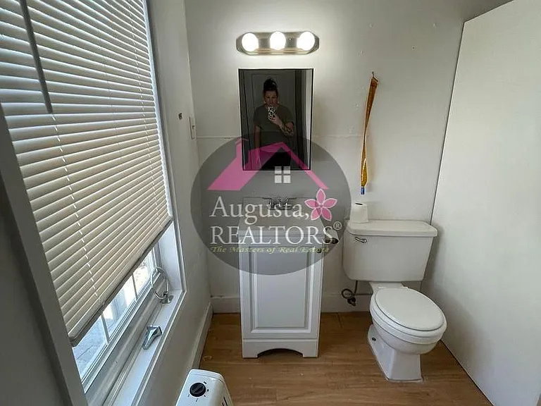 649 En #18th-apt 4 — Photo 7