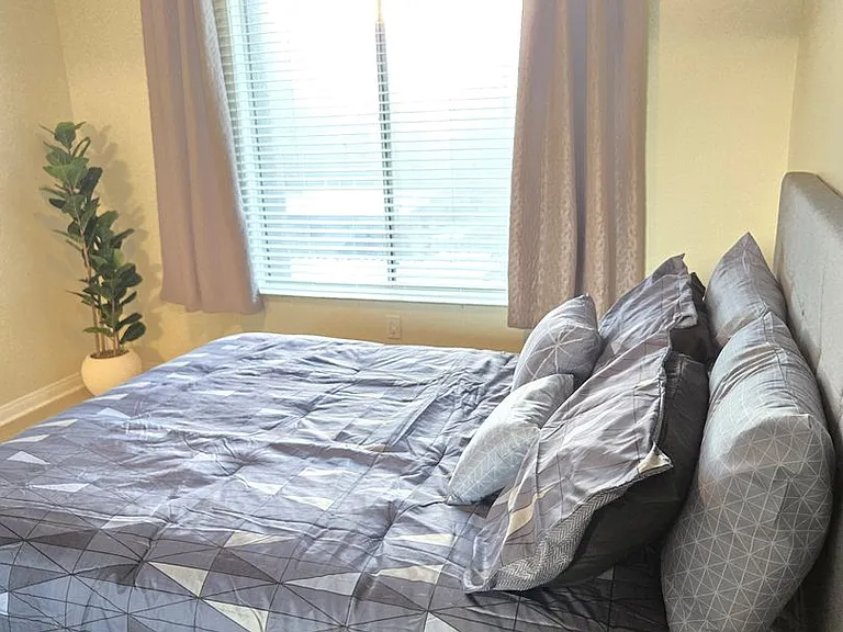 4400 S Jones Blvd #2103 — Photo 37