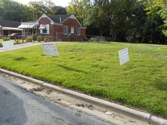 3rd image of 33 Courtland Dr