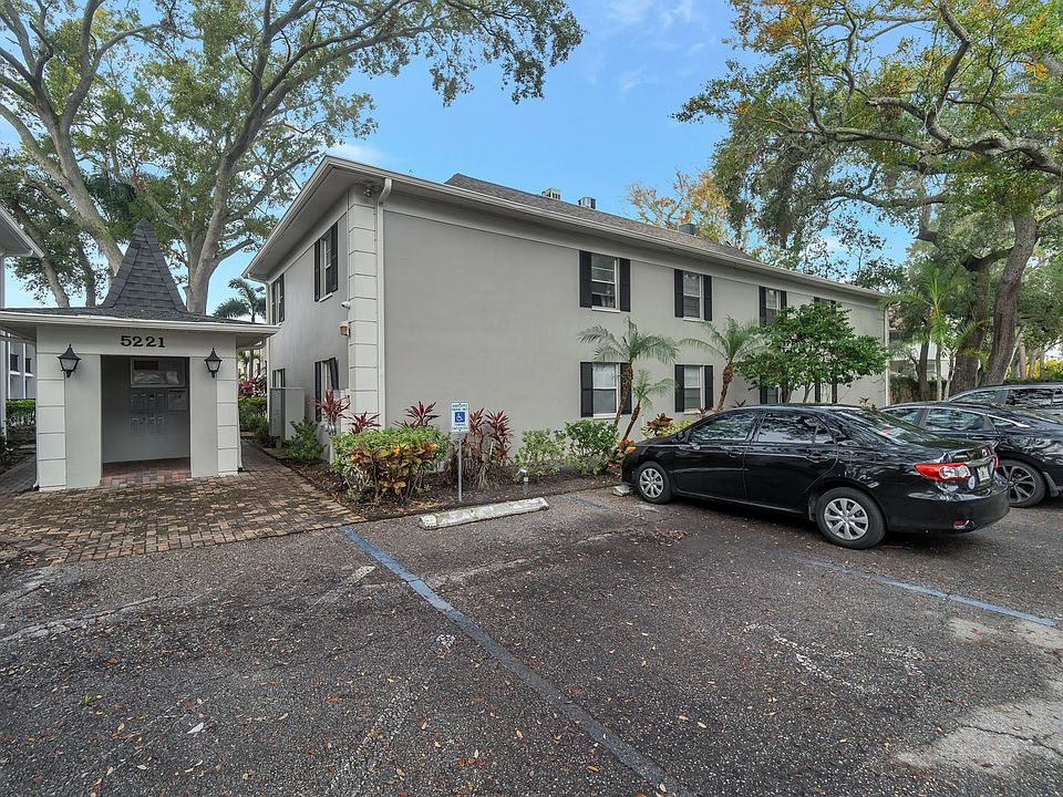 1st image of 5221 S Bayshore Blvd #34