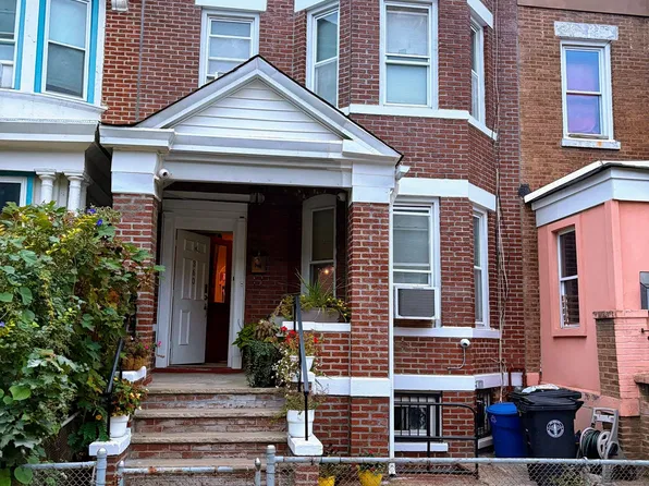 360 E 26th St, Brooklyn, NY 11226