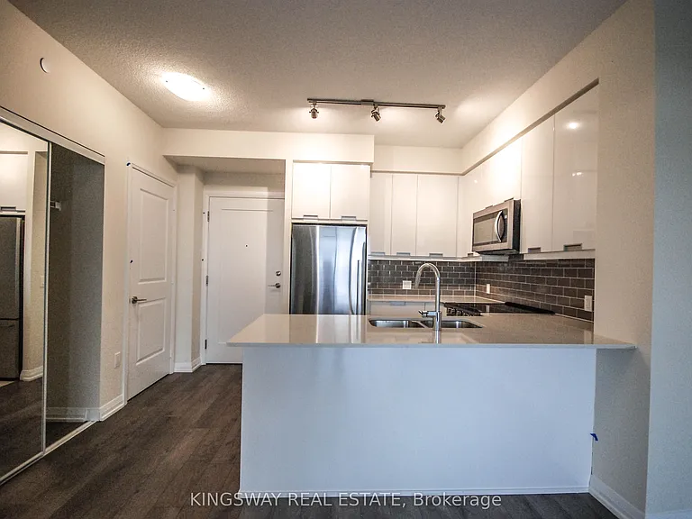 65 Watergarden Dr #907 — Photo 8