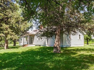 2333 Sand Creek Rd, Ottawa, KS 66067