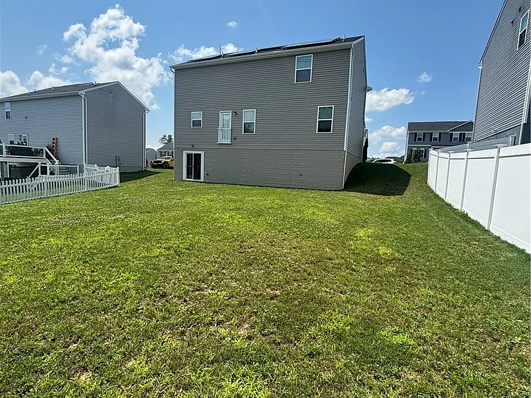 313 Ruth Ct — Photo 18