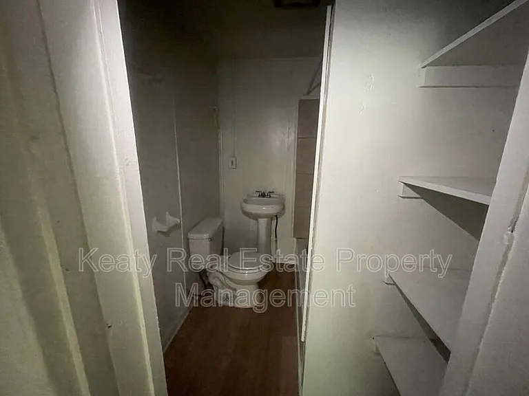 111 Dora St — Photo 11