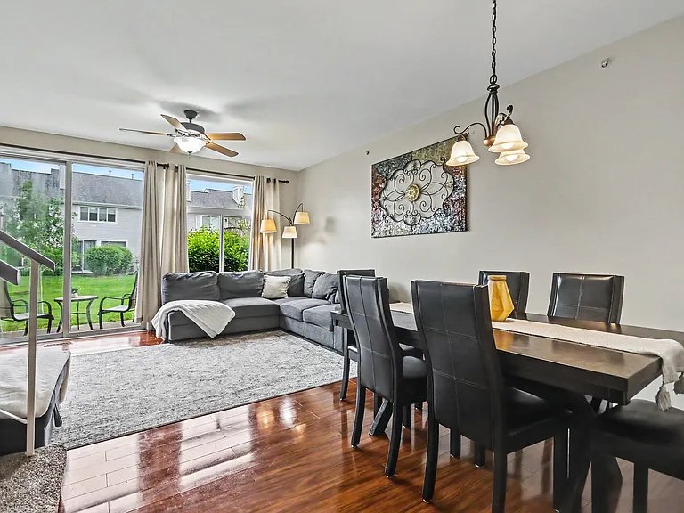 1149 E Cambria Ln S #1149 — Photo 3