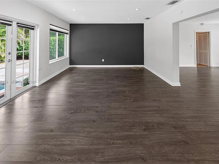 10025 NE 3rd Ave — Photo 18