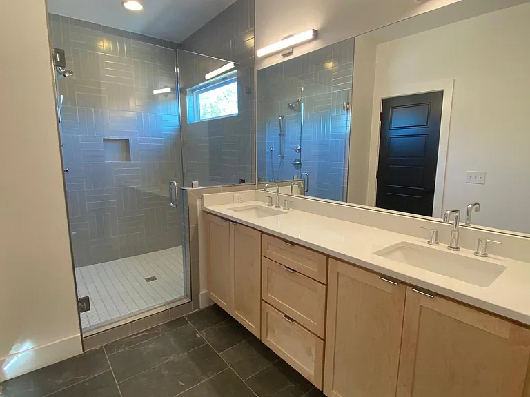 6460 Thunderbird Dr — Photo 7