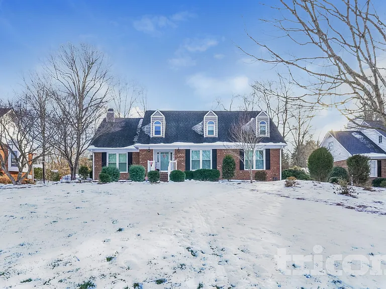 409 Wind Haven Ln — Photo 1