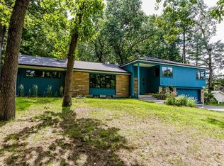 47 Ridge Rd, Longmeadow, MA 01106