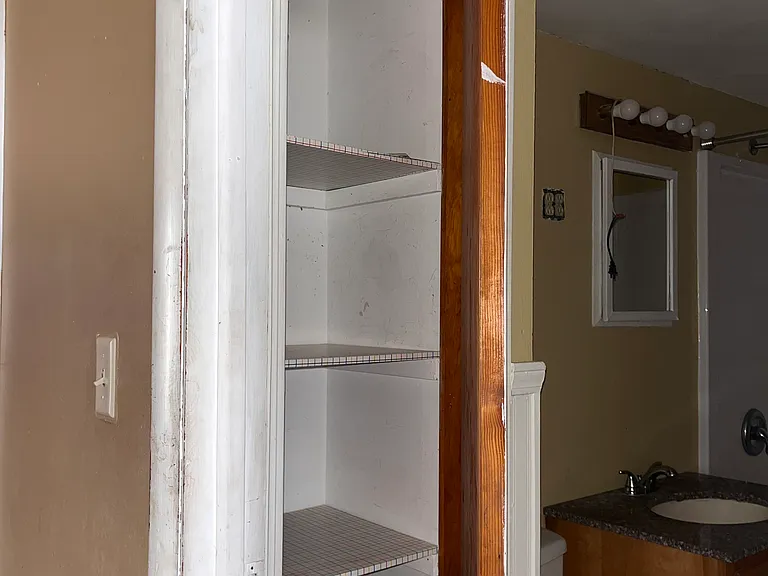 703 W William St #702 — Photo 37