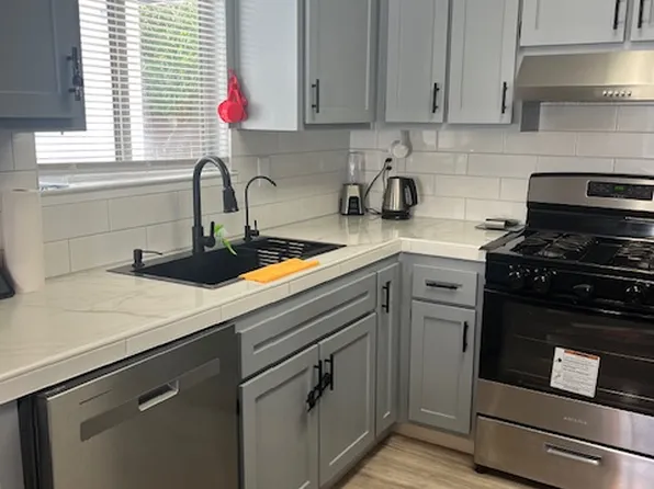 2310 Fairfield St, Sacramento, CA 95815