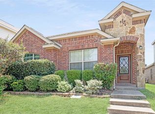 9120 Spurs Trl, Aubrey, TX 76227