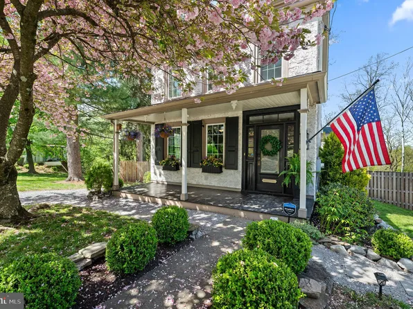897 E Schuylkill Rd, Pottstown, PA 19465