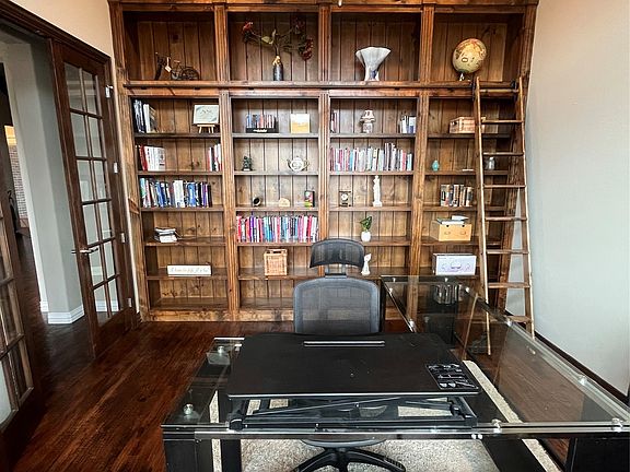 5th image of 6641 Caliche Cir