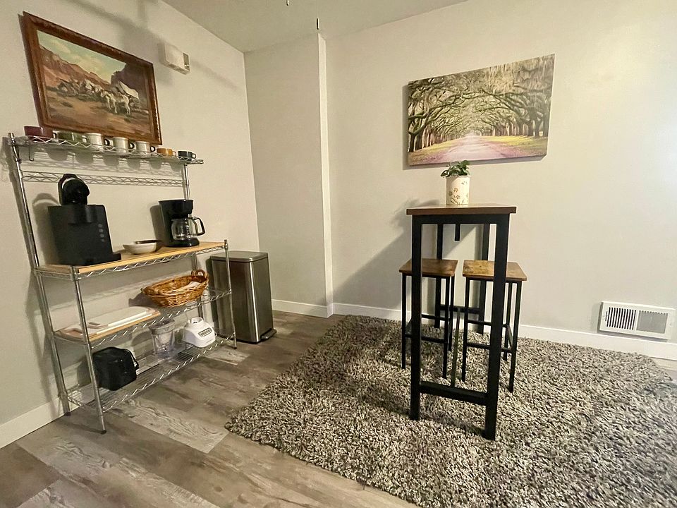 Dedicated coffee bar_perfect for a morning pick-me-up before the day begins.