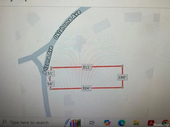 340 Arizona Ave, Rochester Hills, MI 48309