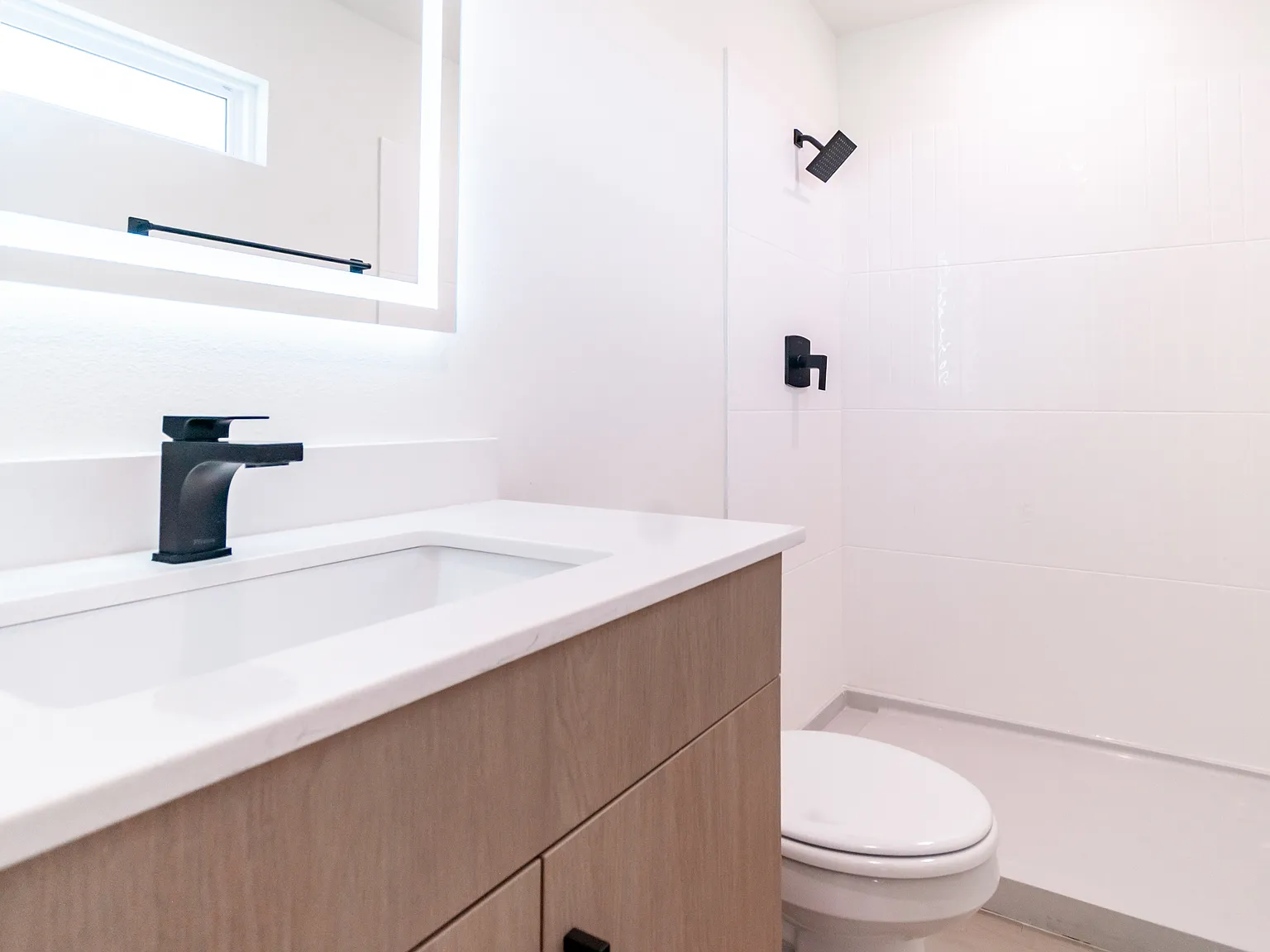 1455 West Hendon Street — Photo 4