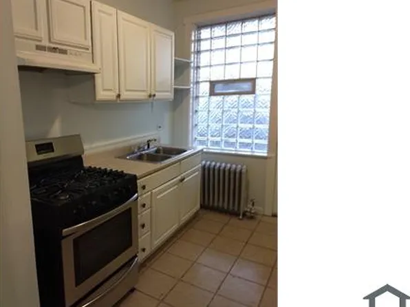 2017 E 72nd St #3W, Chicago, IL 60649