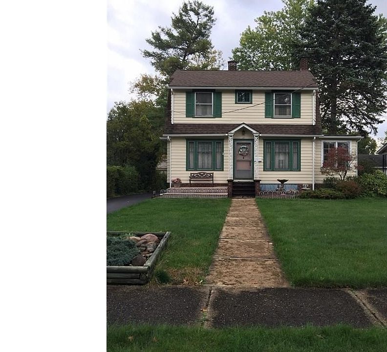 1st image of 467 Trumbull Ave SE