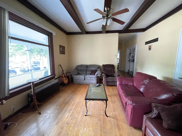 126 W 7th St, Winona, MN