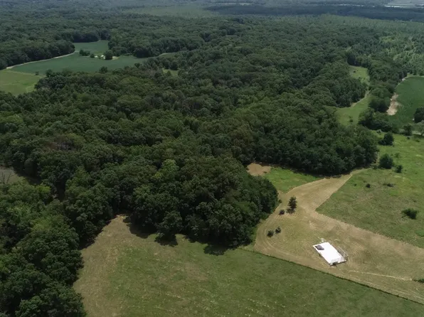 8224 Center Ridge Rd, Plymouth, IL 62367